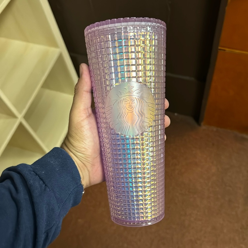 Starbucks cup no straw